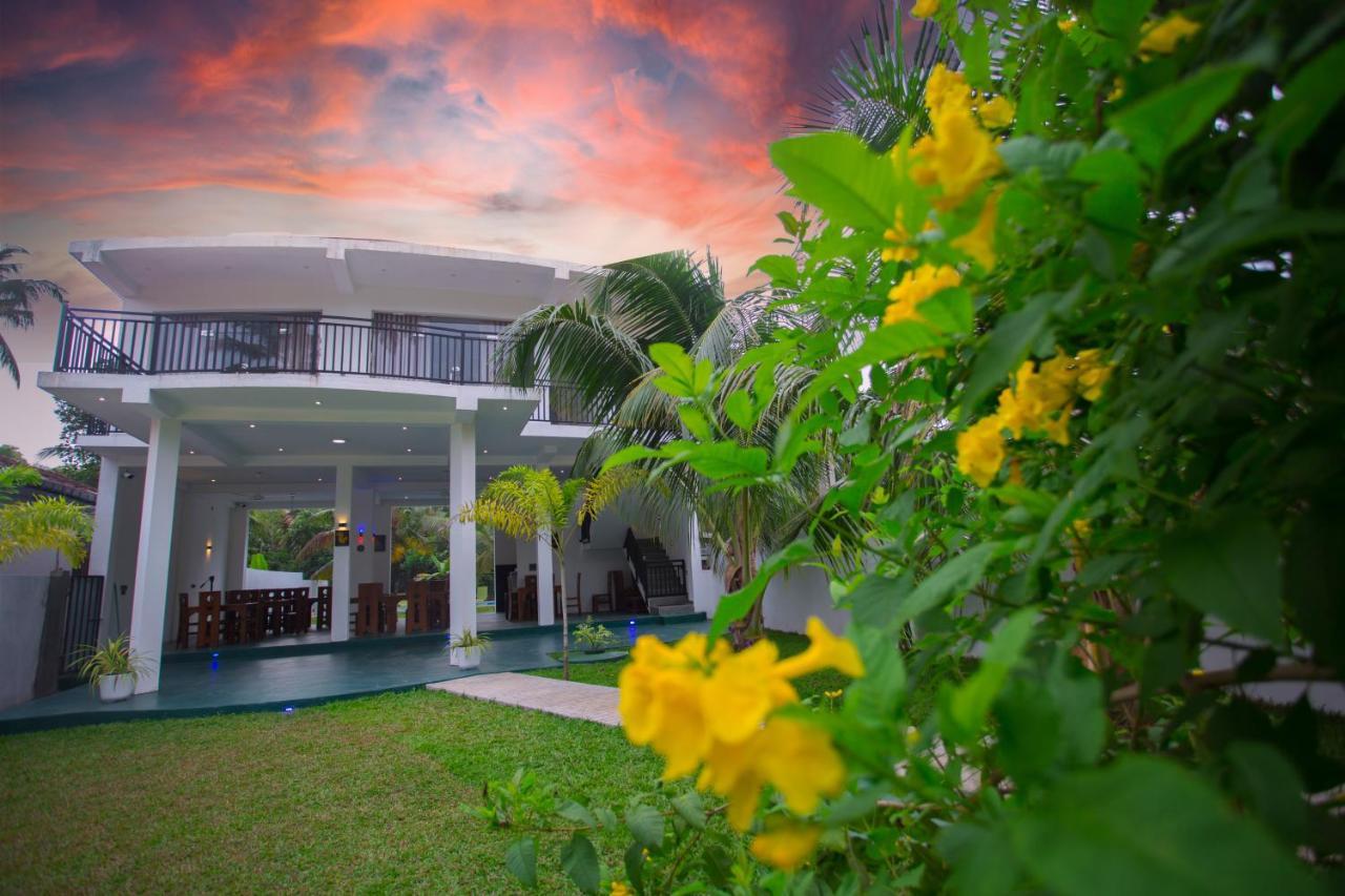 Lena Resort Beruwala Bagian luar foto